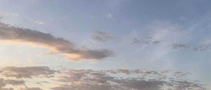 css3淡淡的雾气飞过动画特效 - 火火兔电子商城